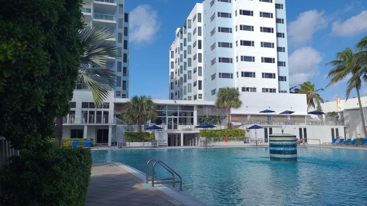 Sherry Frontenac Oceanfront Маямі-Біч Екстер'єр фото